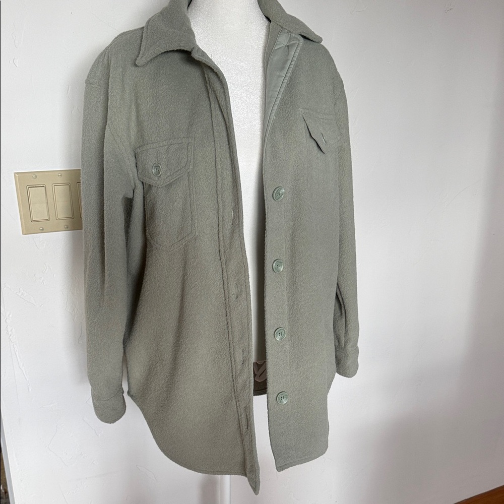 Women’s sage green fleece Shacket